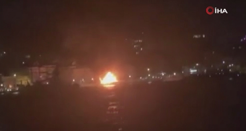 İstanbul'da teknede korkutan yangın!