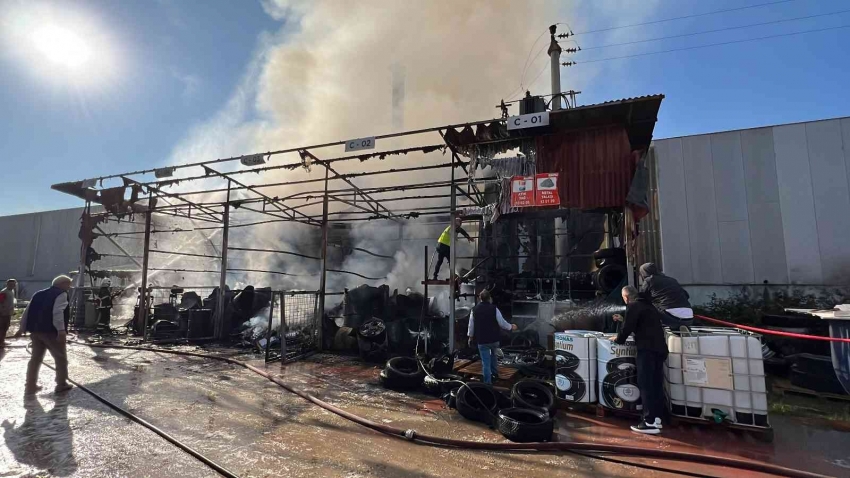 Alevlere teslim olan fabrika 4 saatte söndürüldü 