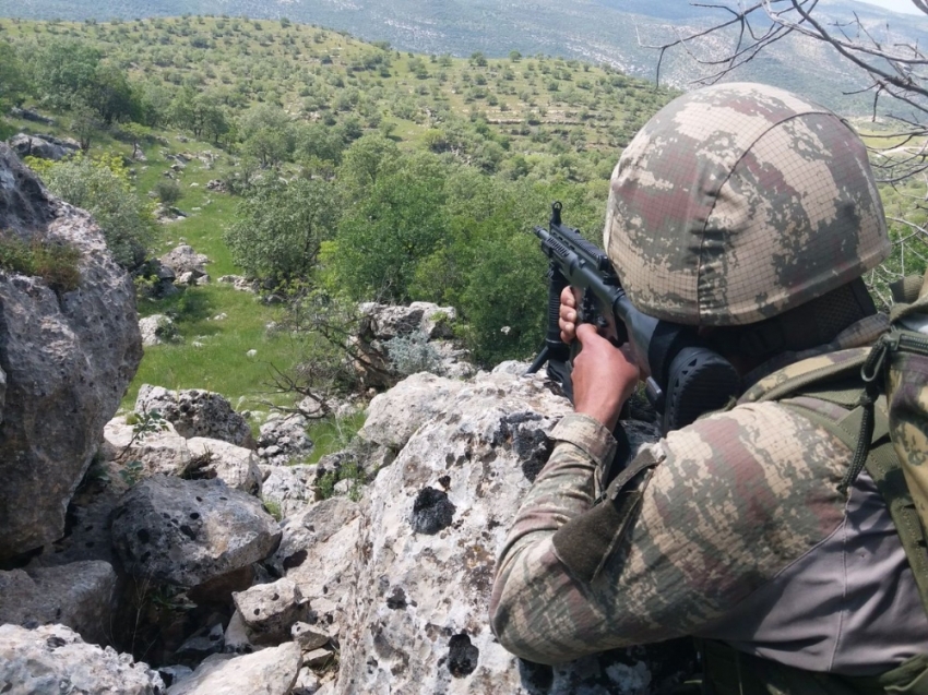 PKK’nın kandırdığı genci jandarma kurtardı