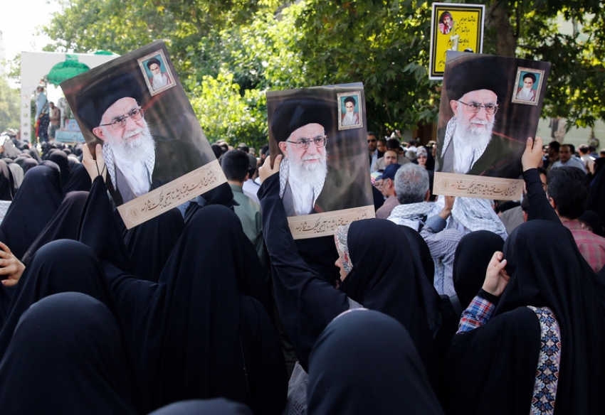 İran dini liderinin Twitter hesabının askıya alınması akıllara o soruyu getirdi