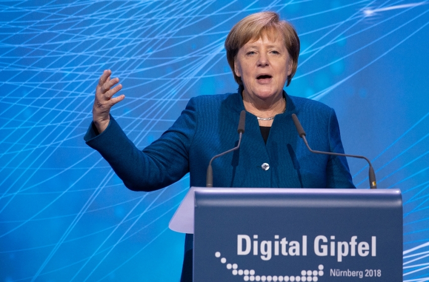Forbes Merkel’i en güçlü kadın seçti