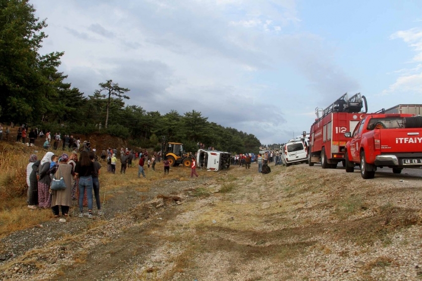 Muğla’daki minibüs kazasında ölü sayısı ikiye çıktı