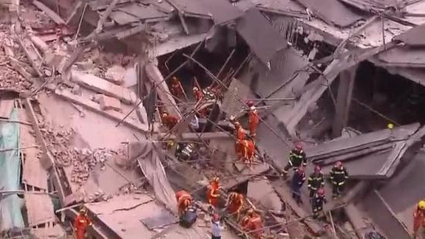Çin’de bina çöktü, 20 kişi enkaz altında kaldı