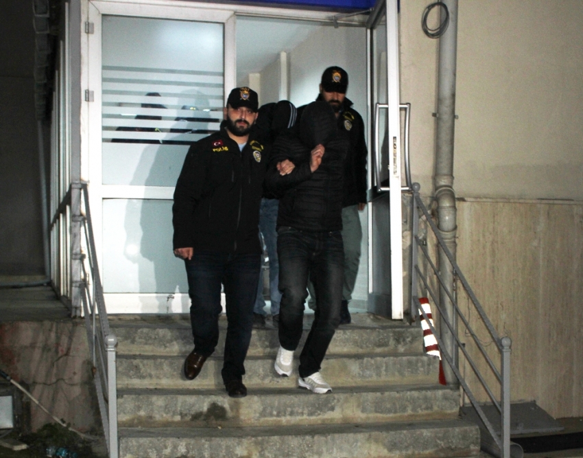 İstanbul’da öğrencileri hedef alan zehir tacirleri yakalandı