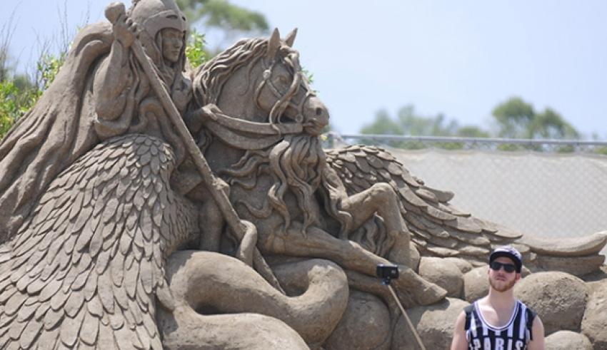 Antalya'da mitolojik kahramanlar 'heykele' dönüştü