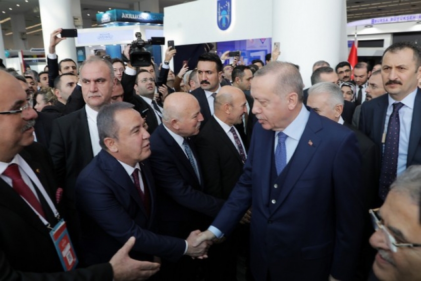 Başkan Böcek’in Ankara temasları