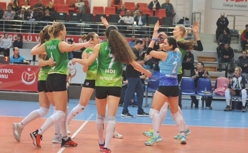 Bursa Büyükşehir Belediyespor 3-0 Charleroi Volley