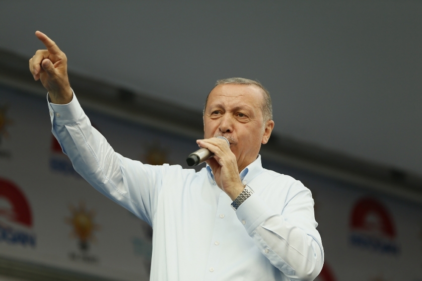 Erdoğan’dan Kılıçdaroğlu ve İnce’ye başörtüsü eleştirisi