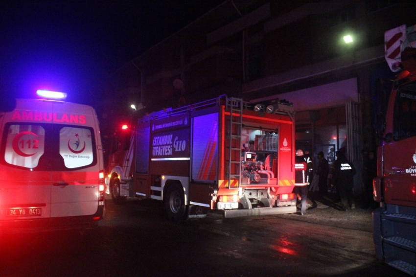 İstanbul’da sanayi sitesinde yangın: 1 kişi öldü