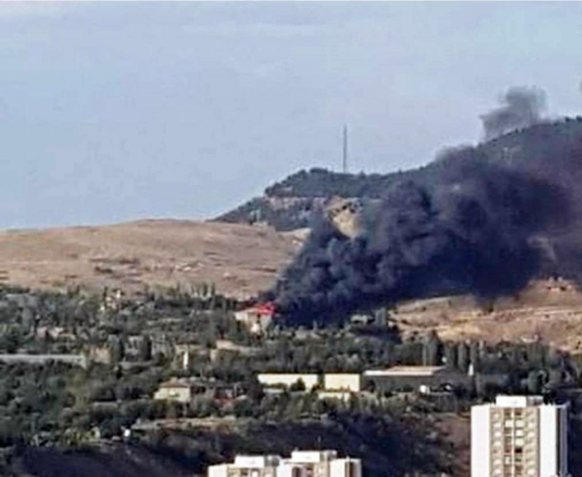Ankara’da askeri kışlada çatı yangını