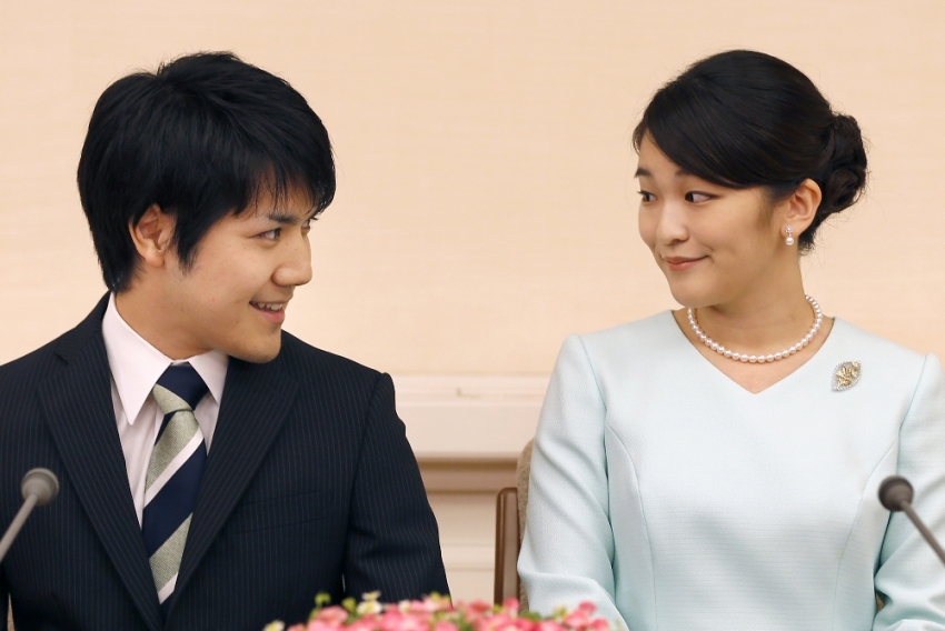 Japon prensesin düğünü parasızlıktan ertelenebilir