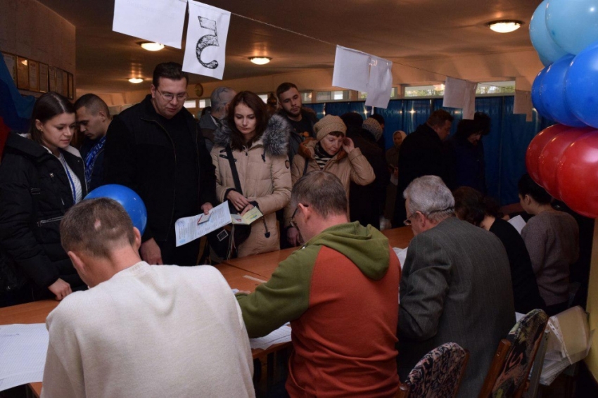 Donetsk ve Luhansk’ta seçimler tamamlandı