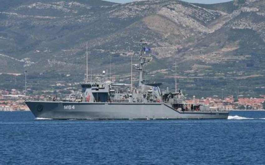 Yunanistan'da donanma gemisi battı