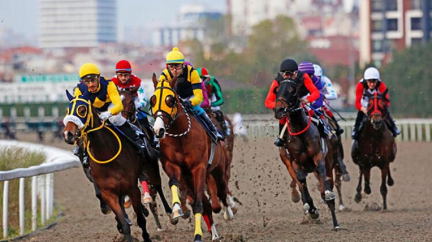 İzmir'deki at yarışları ertelendi!