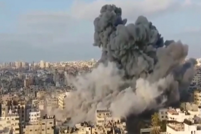 İsrail, Gazze’yi bombalıyor