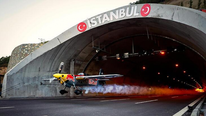 Red Bull’un ‘Tünel Geçişi’ İstanbul’u dünyaya tanıttı