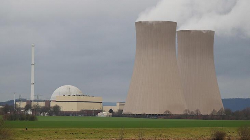 Almanya 3 nükleer santralini daha kapattı