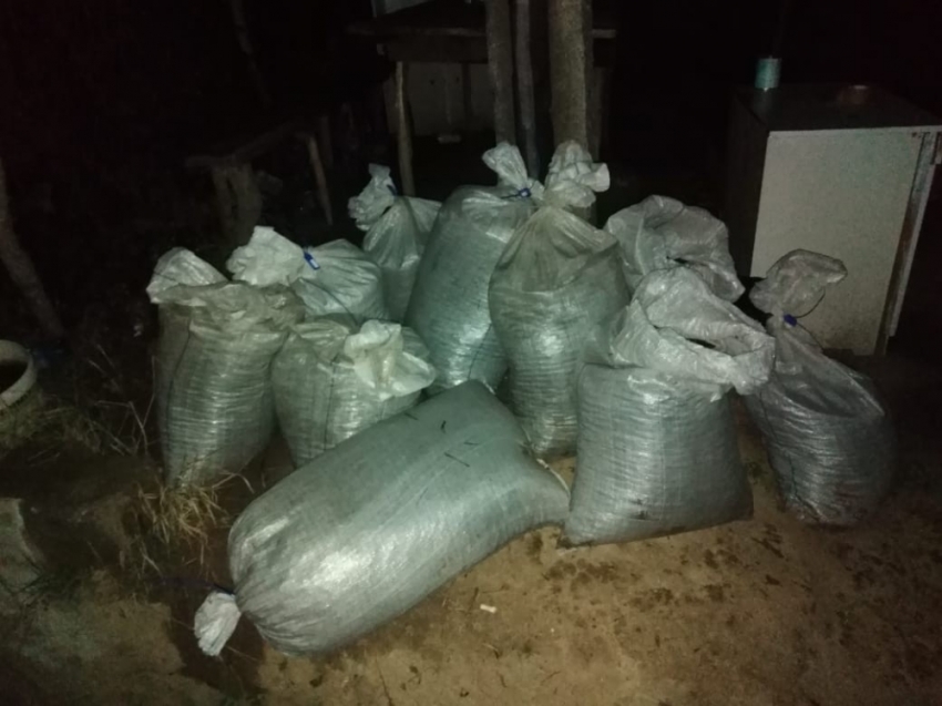 Ukrayna-Romanya sınırında 270 kilo değerli taş ele geçirildi