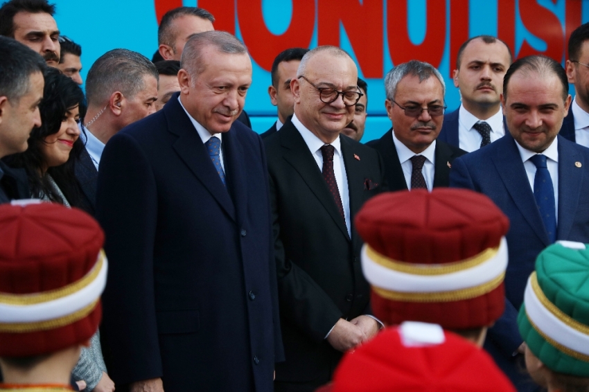 Minik mehteranlardan Cumhurbaşkanı Erdoğan’a sürpriz