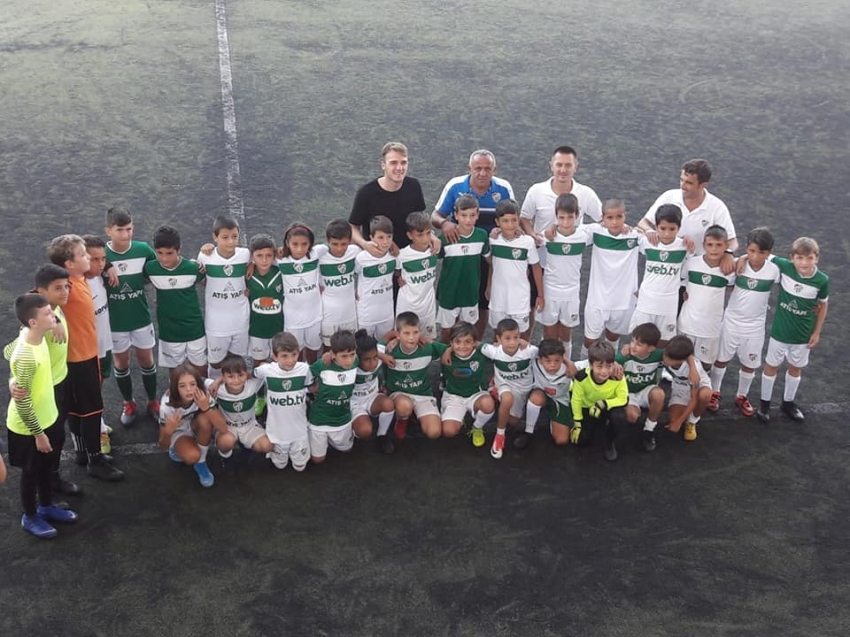 Ertuğrul'dan futbol okullarına ziyaret
