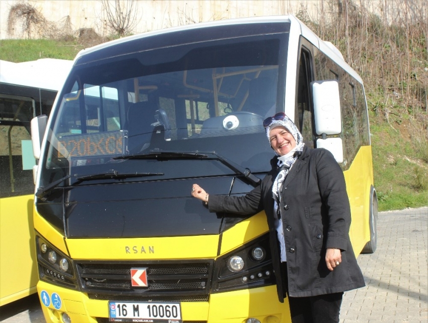 Bursa'da kadın şoförü gören araçtan inmek istedi, yolculuk yapınca hayran kaldı
