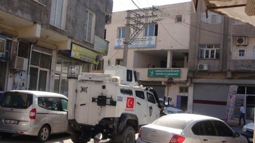 HDP ve DBP binaları ile yöneticilerin evlerinde arama yapıldı