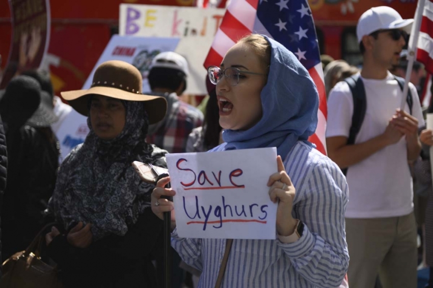 Çin’in Uygur Türklerine zulmü protesto edildi