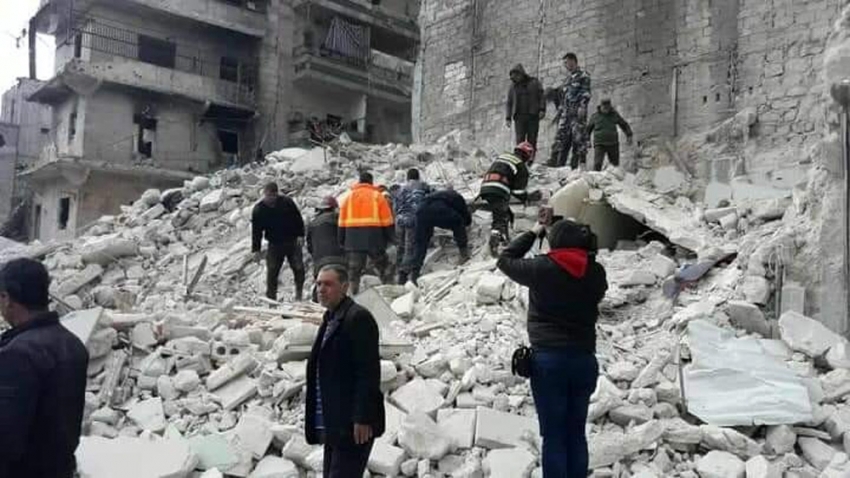 Halep’te bina çöktü: 7 ölü