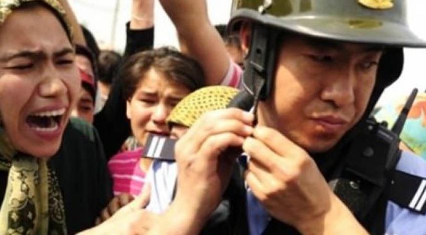 Tayland'daki Türkistanlılar Çin'e iade edildi