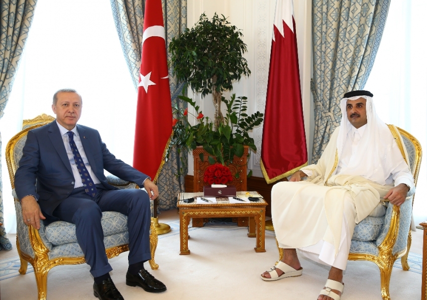  Erdoğan, Katar Emiri ile bir araya geldi