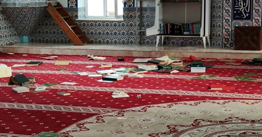 Bursa'da camiye çirkin saldırı