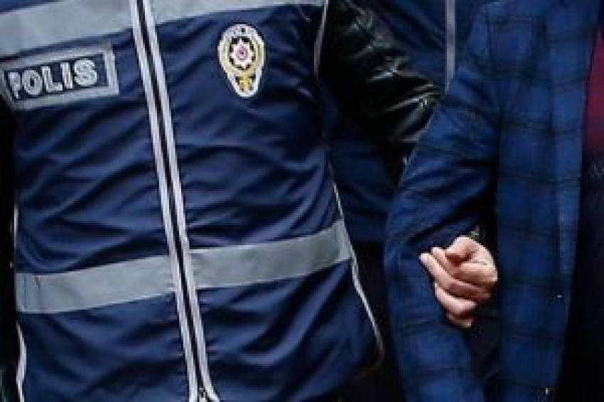 Bursa'da FETÖ'den 9 öğretmen gözaltına alındı