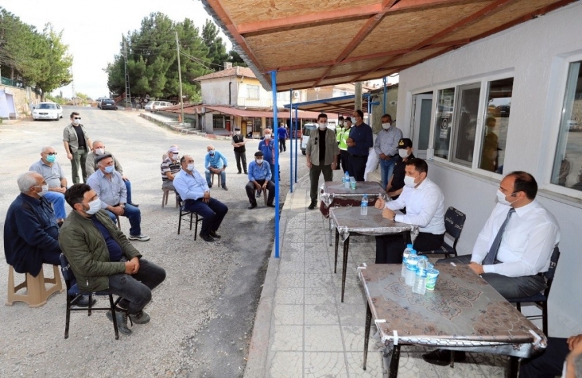 Amasya Valisi Masatlı, köylerde vatandaşların sorunlarını dinledi