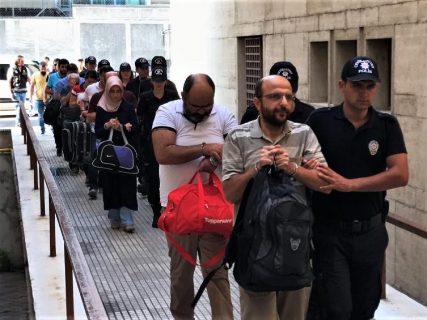 Bursa'daki FETÖ operasyonuna 7 tutuklama