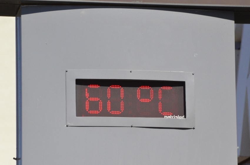 O ilde termometreler 60 dereceyi gösterdi