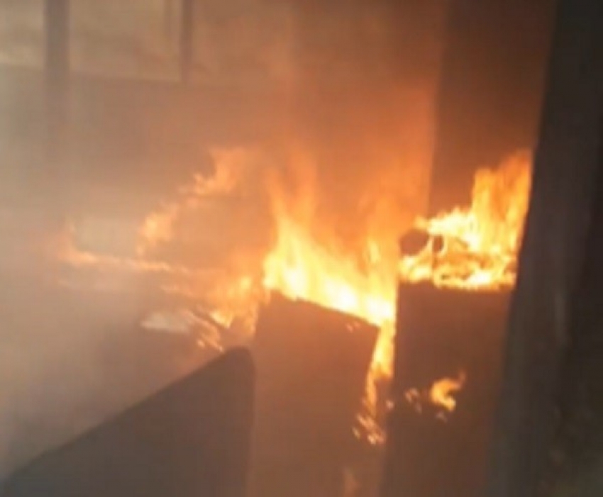 Korkutan yangın: Patlama sesi paniğe yol açtı