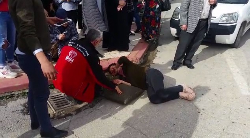 Bursa’da kadına hafif ticari araç çarptı