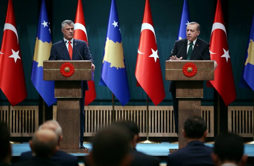Erdoğan’dan Kosovalı gazeteciye FETÖ cevabı
