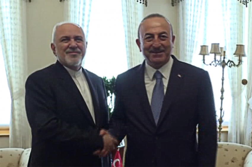 Çavuşoğlu, İranlı mevkidaşı ile bir araya geldi
