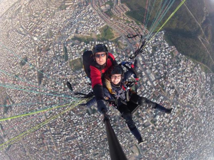 Bursa'da yamaç paraşütü 'selfie’si