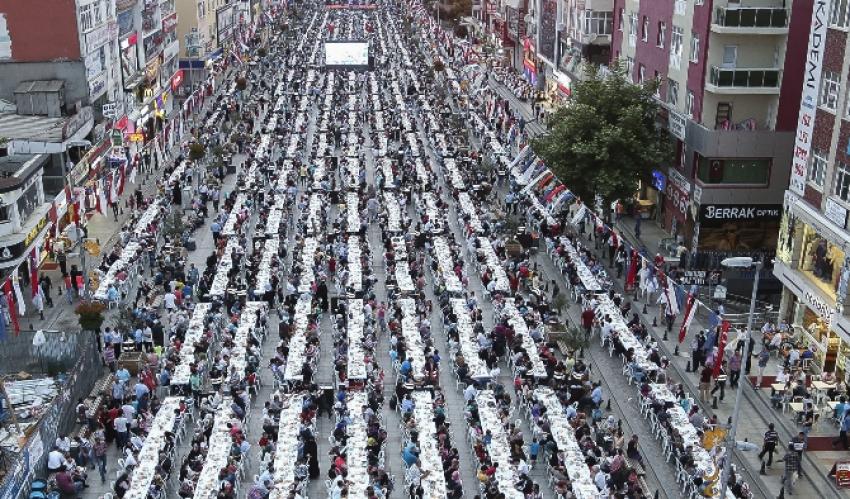 20 bin kişilik dev iftar!