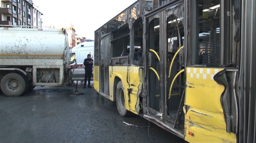 Su tankeriyle halk otobüsünün çarpıştığı kaza kamerada
