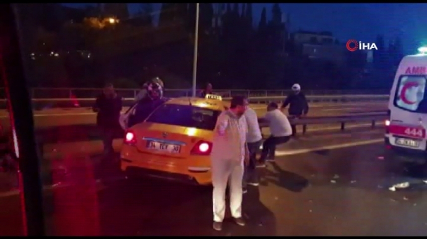 15 Temmuz Şehitler Köprüsü’nde kaza: 2 yaralı