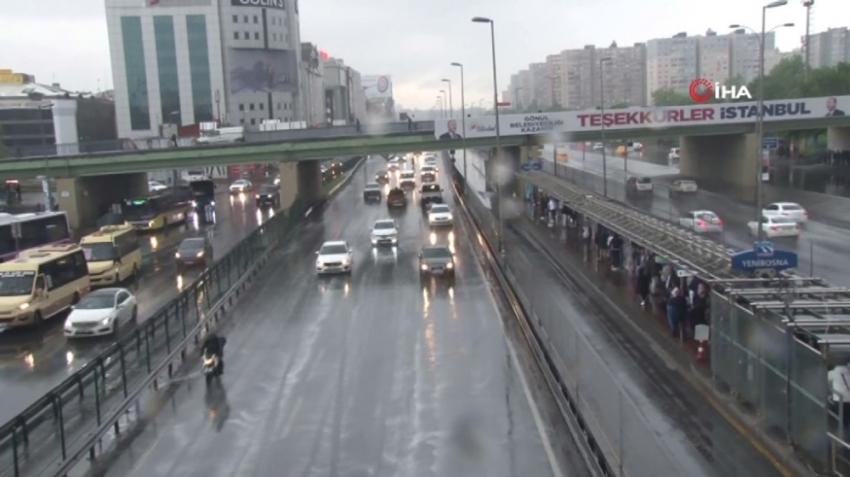 İstanbul’da yağmur etkili olmaya başladı
