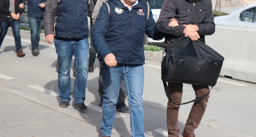 İstanbul merkezli 14 ilde FETÖ operasyonu: 21 gözaltı