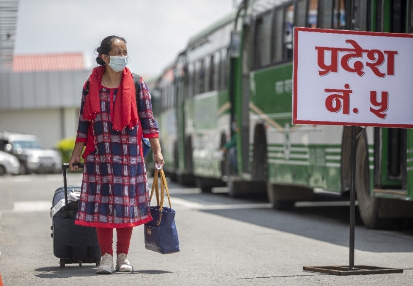 Nepal’de halka açık yerlerde maske takma zorunluluğu getirildi