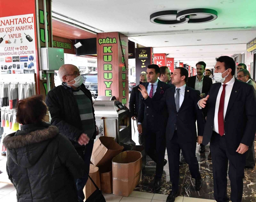 Başkan Dündar, Bursa Van Dernekleri Federasyonu’nu ziyaret etti