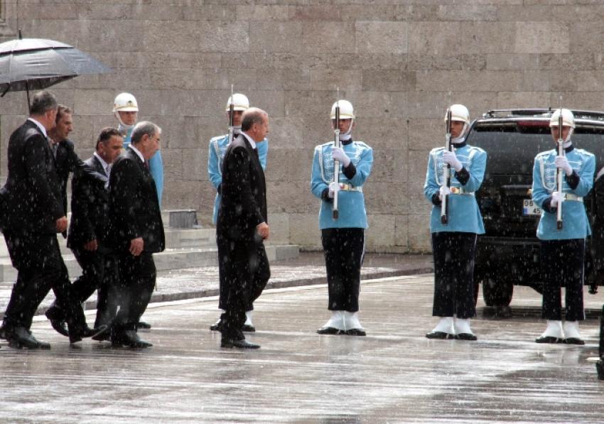 Erdoğan Meclis’te yemin törenini izledi