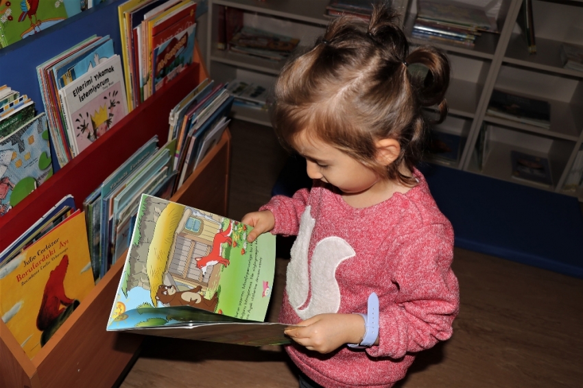 Türkiye’nin ilk bebek kütüphanesi