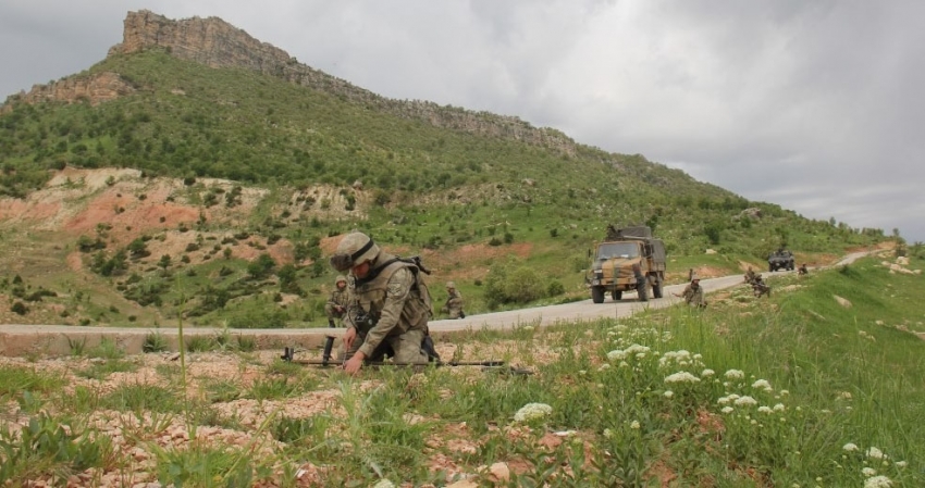 Bitlis’te terör operasyonu: 2 EYP imha edildi